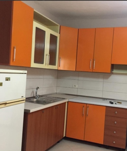 Tirane, jepet me qera Vile 1+1 Kati 1, 70 m² 30.000 Leke (Pran Fushes Aviacionit)