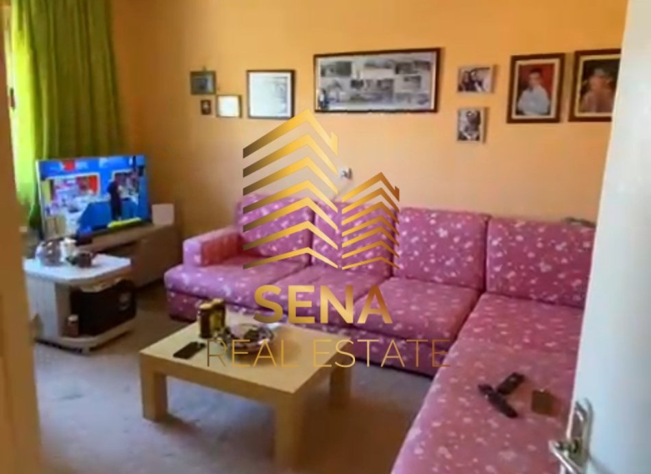 Tirane, shitet apartament 3+1+Ballkon Kati 5, 88 m² 145.000 € (Rruga e Dibres)
