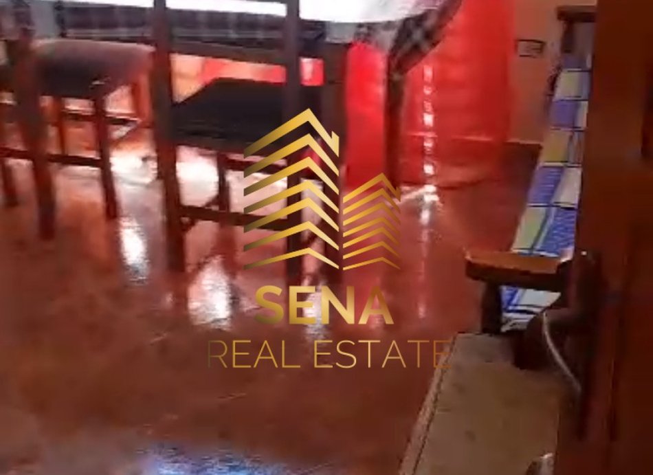 Tirane, jepet me qera shtepi 1+1 Kati 1, 40 m² 220 € (Rruga Shefqet Ndroqi)