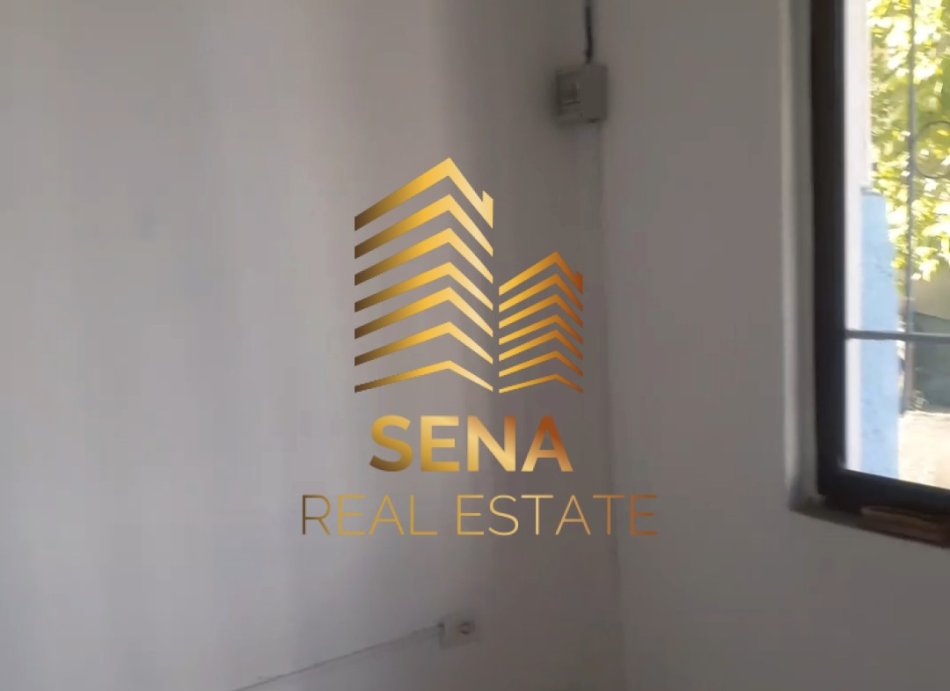 Tirane, jepet me qera ambjent biznesi Kati 1, 20 m² 200 € (Rruga Pjetër Budi)