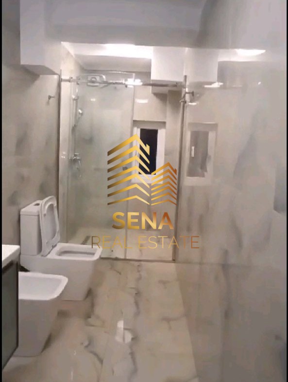 Tirane, jepet me qera apartament 2+1 Kati 1, 75 m² 750 € (Rruga Bardhok Biba)