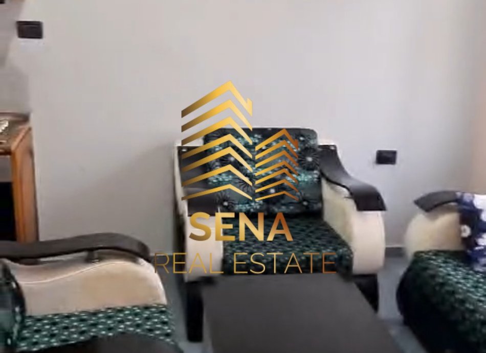 Tirane, jepet me qera shtepi 2+1+Ballkon Kati 1, 90 m² 450 € 
