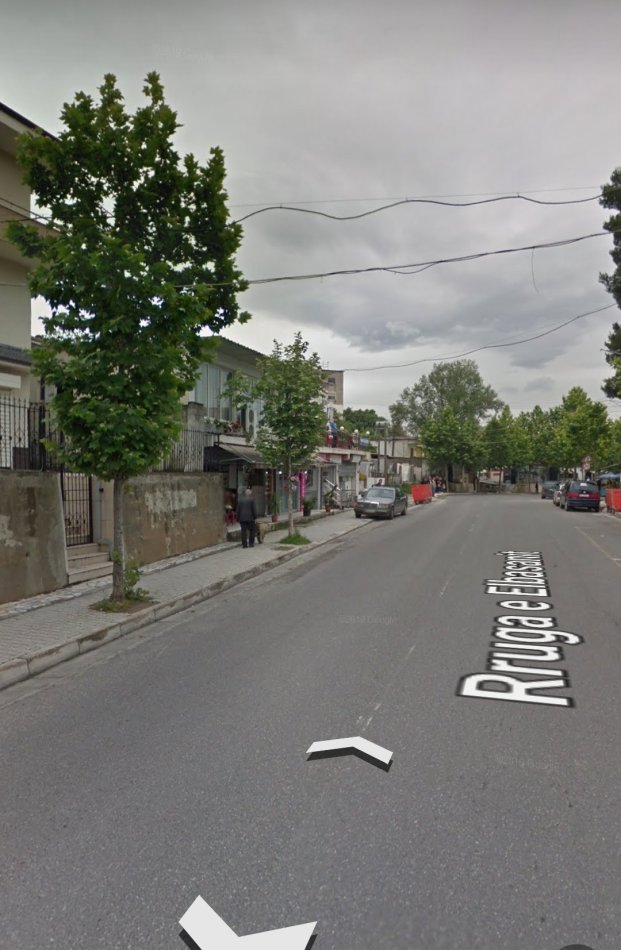 Tirane, jepet me qera apartament duplex 4+1+Ballkon Kati 1, 130 m² 600 € (Sauk)