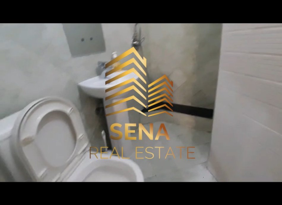 Tirane, jepet me qera garsonier 1+1 Kati 1, 40 m² 370 € (Rruga 5 Maji)