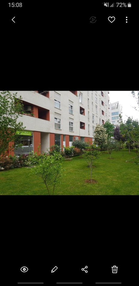 Tirane, shitet dyqan , , 53 m² 137,000 € (Frosina Plaku)