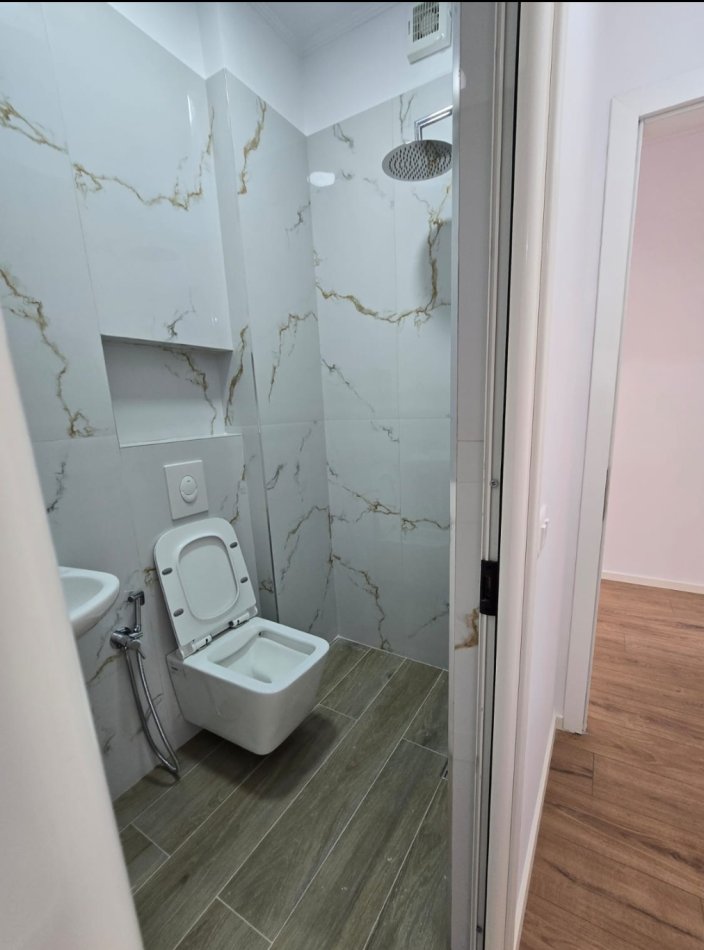 Tirane, shes 2+1 Kati 7, 210.000 € (Rruga e Kavajes)