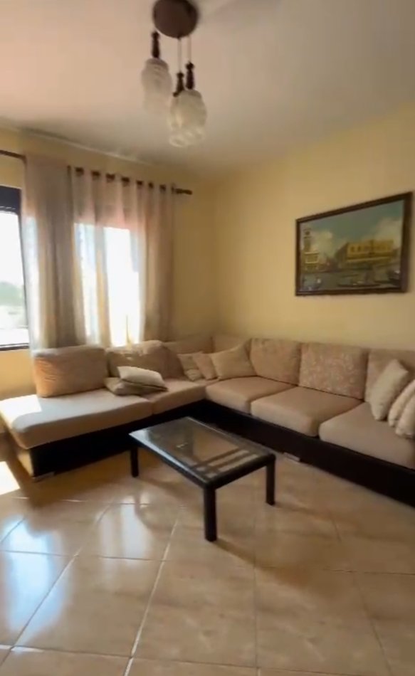 Tirane, jepet me qera apartament 2+1+Ballkon Kati 2, 100 m² 450 € (Dritan Hoxha)