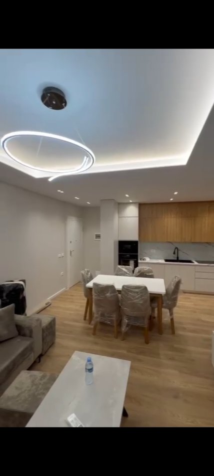 Tirane, shitet apartament 2+1 Kati 3, 200.000 € 