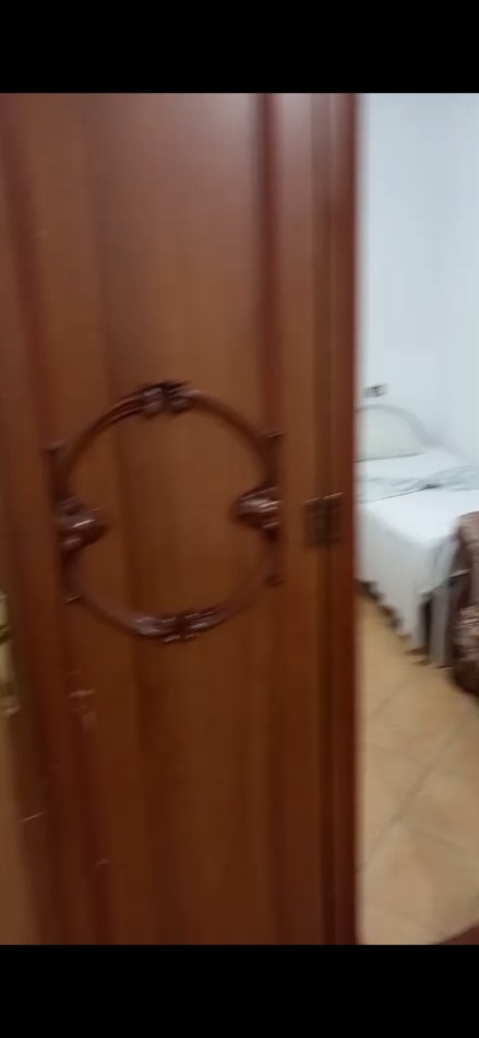 Durres, jepet me qera ,