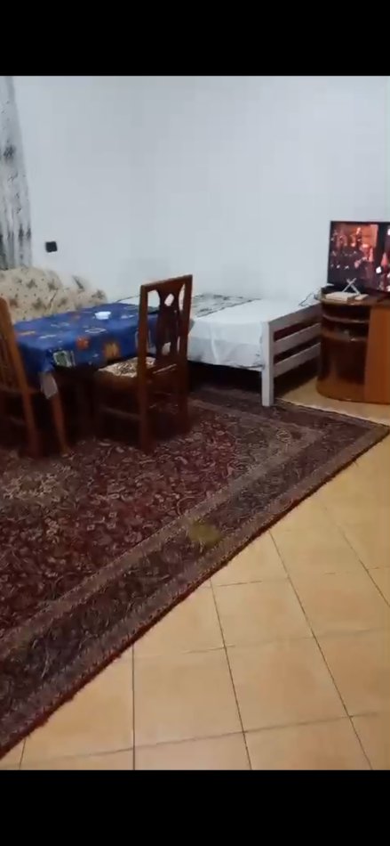 Durres, jepet me qera ,
