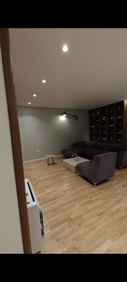 Tirane, shes 3+1+Ballkon Kati 2, 148 m² 416.001 € (TEG)