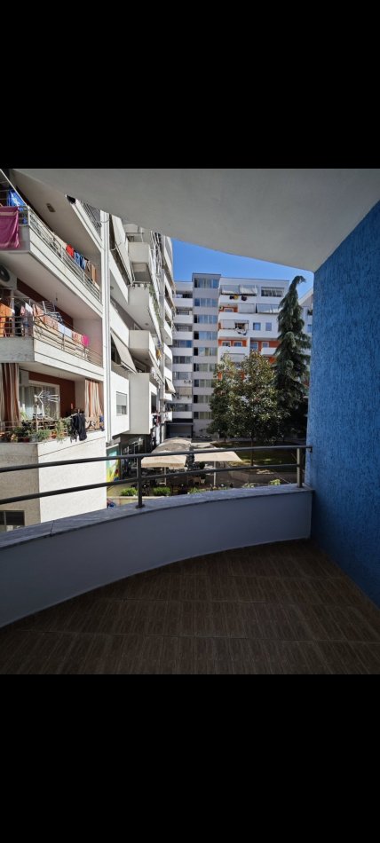 Tirane, shes 1+1 Kati 1, 72 m² 99.000 €