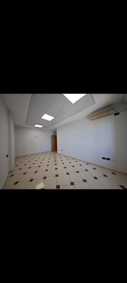Tirane, jepet me qera Kati 5, 110 m² 1.300 € (Blloku)