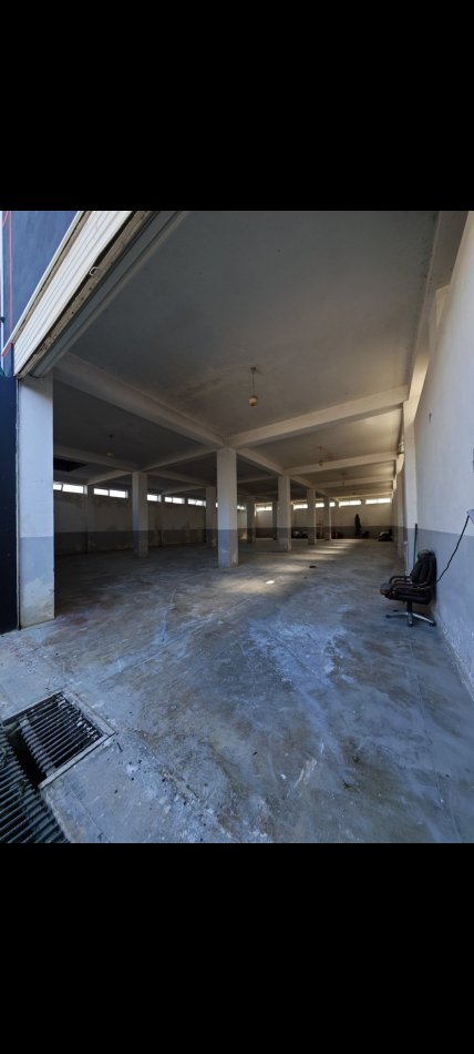 Tirane, shitet Kapanon Kati 0, Truall 4.000 m² (Vorë - Rinas)