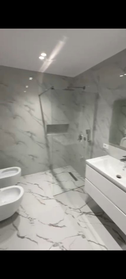 Tirane, jap me qera apartament duplex 2+1 , (Perball me delijorgjin)