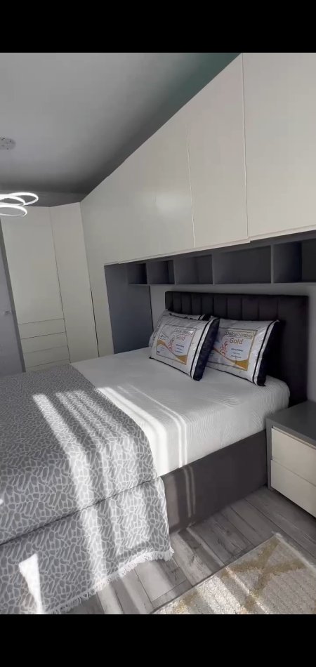 Tirane, shitet apartament 2+1+Ballkon Kati 7, 84.5 m² 129.000 €