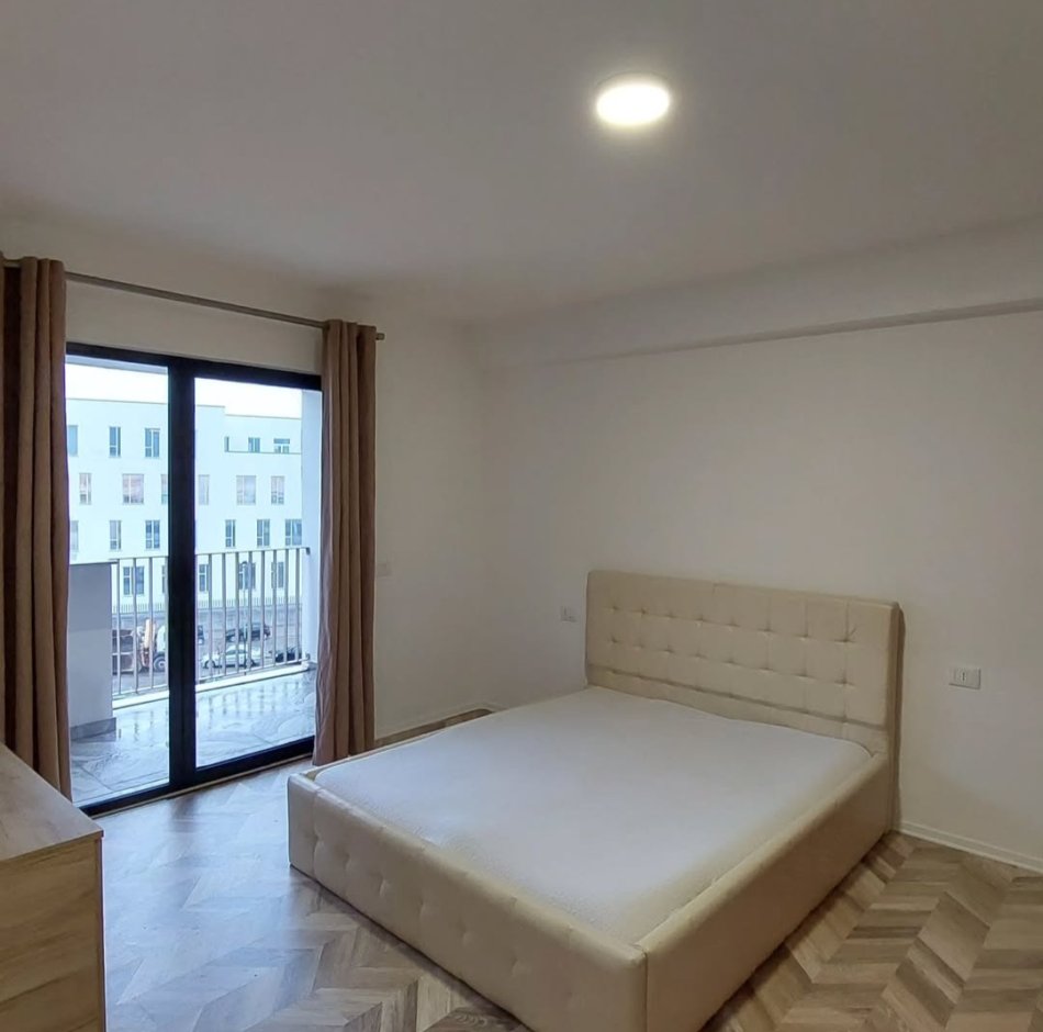 Tirane, jepet me qera apartament 2+1+Ballkon Kati 4, 115 m² 500 € 