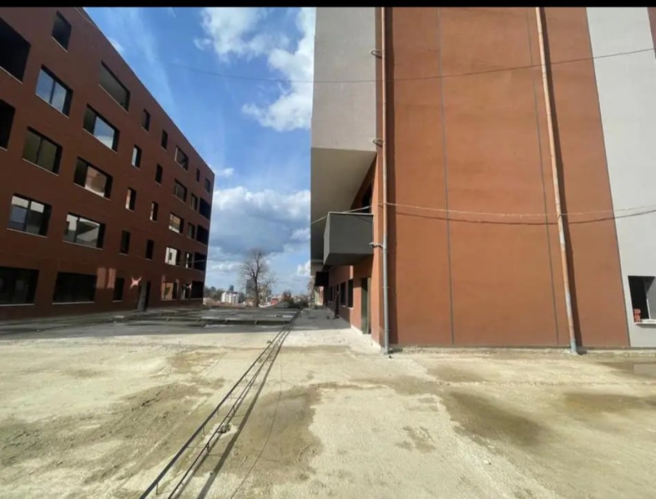 SHITET APARTAMENT 2+1+2 RR.ELBASANIT  175.000 €