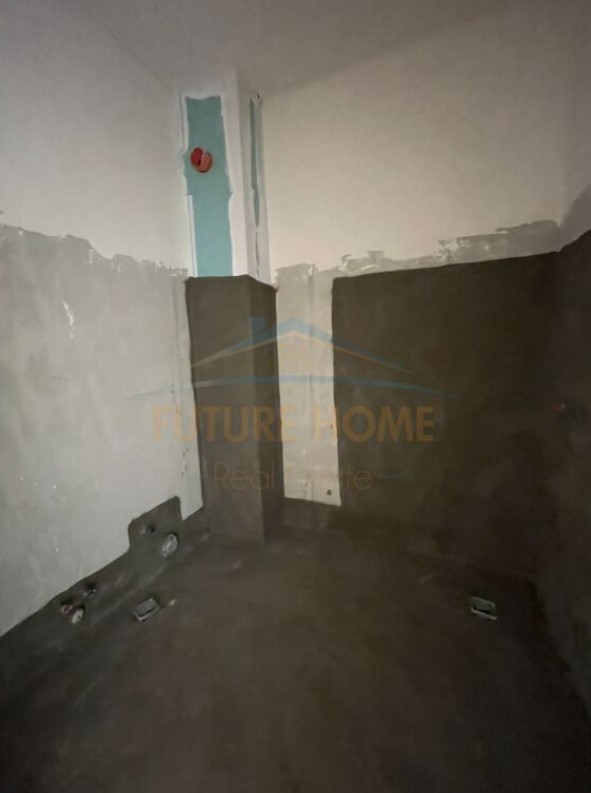 Tirane, shitet apartament 2+1 Kati 1, 114 m² 161.000 € (Rruga 5 Maji, Tiranë AREA44861)