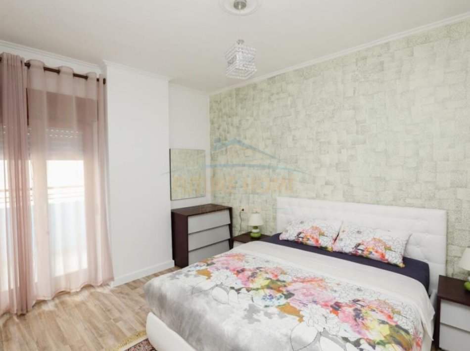 Tirane, shitet apartament 3+1 Kati 16, 157 m² 450.000 € (Rrugen Kostandin Kristoforidhi, 9 Katshet, Tirane, AREA43148)
