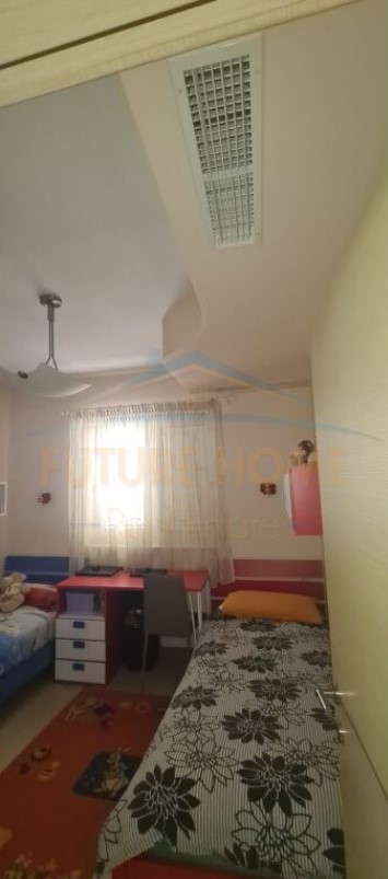 Tirane, jepet me qera apartament 2+1 Kati 8, 80 m² 550 € (Unaza e Re, Tiranë. AREA45580)