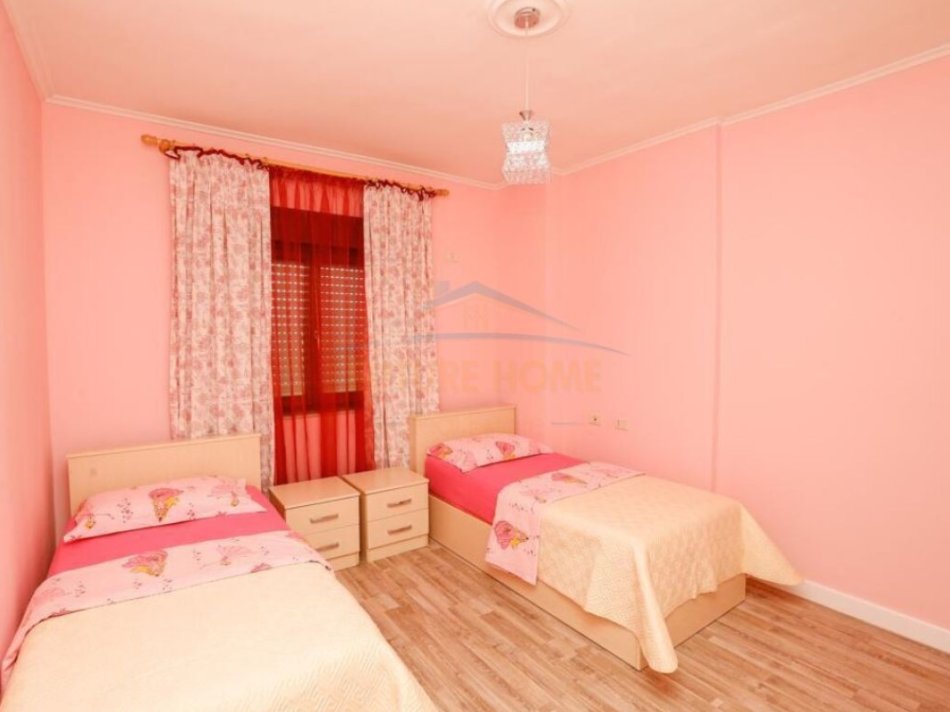 Tirane, shitet apartament 3+1 Kati 16, 157 m² 450.000 € (Rrugen Kostandin Kristoforidhi, 9 Katshet, Tirane, AREA43148)
