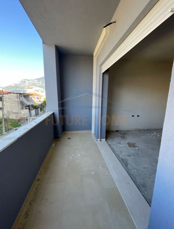 Tirane, shitet apartament 2+1 Kati 1, 114 m² 161.000 € (Rruga 5 Maji, Tiranë AREA44861)