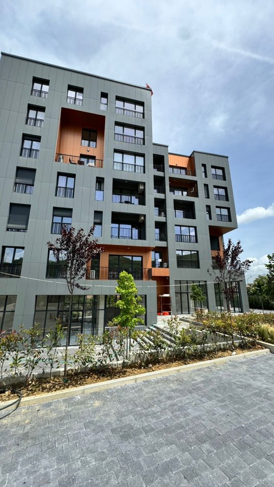 Tirane, shitet apartament 2+1+Ballkon , 111 m² 150.000 € (Rruga Sabaudin Gabrani, Selitë, pranë Mobileri Shaga)