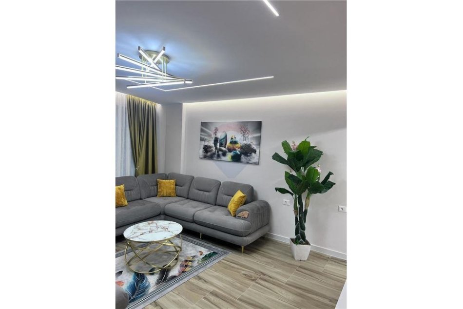 Tirane, jepet me qera apartament 1+1+Aneks+Ballkon, Kati 3, 60 m2 700 € (selvia - Rruga e Dibrës - Selvia, Albania)
