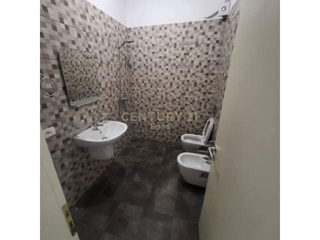 Tirane, shitet apartament 2+1+A+BLK Kati 1, 111 m² 170.000 Euro (Ali Demi)