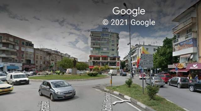 Tirane, jap me qera ambjent biznesi Kati 2, 141 m² 1.700 Euro (Sami Frasheri)