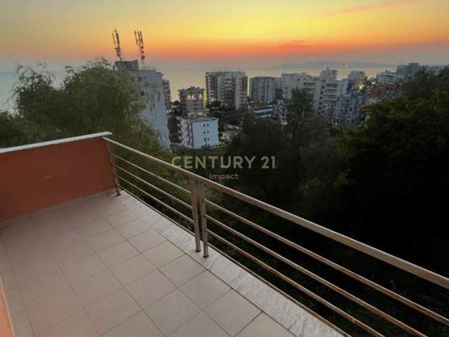 Durres, shitet 99 m² 50.000 Euro (shkembi i kavajes)