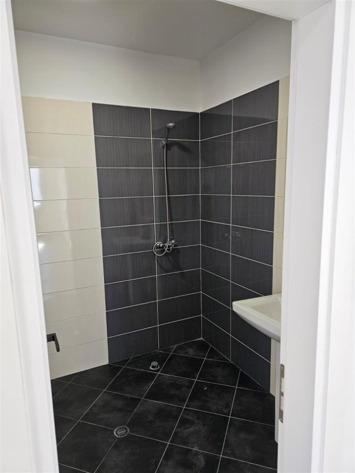 Tirane, shitet apartament 3+1+Ballkon, Kati 7, 166 m² 199,200 € (Grand Gallery)