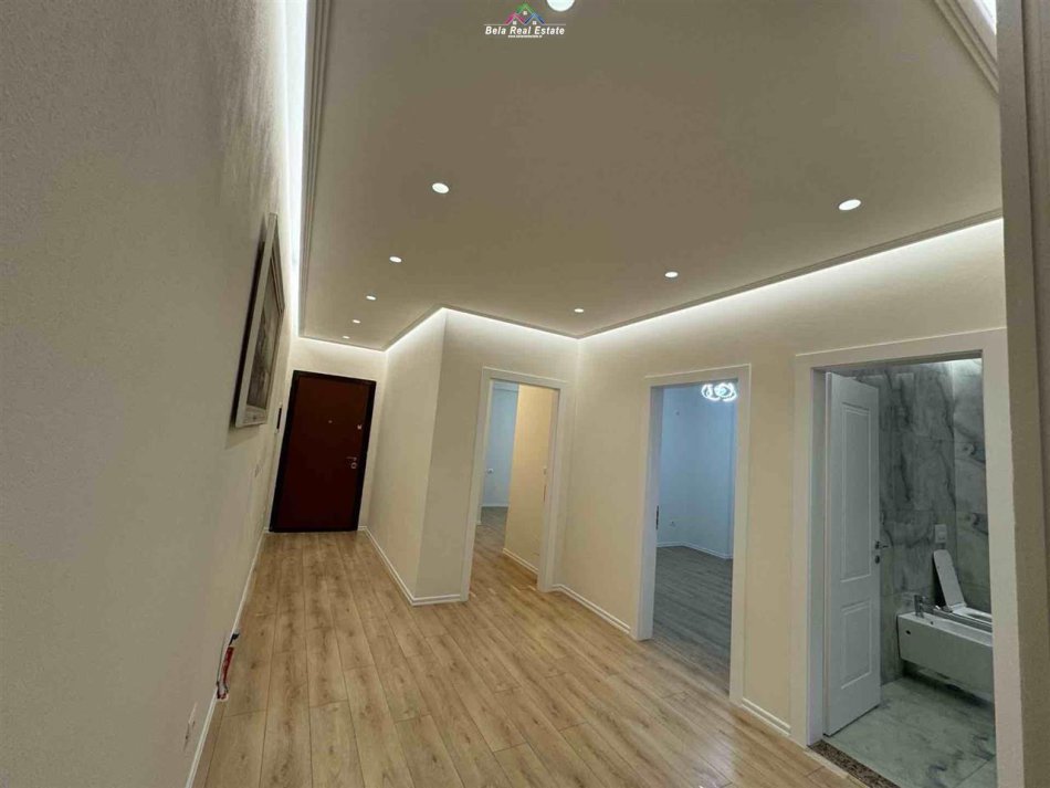 Tirane, shes apartament 3+1 Kati 3, 144 m² 220.000 € (don bosko)