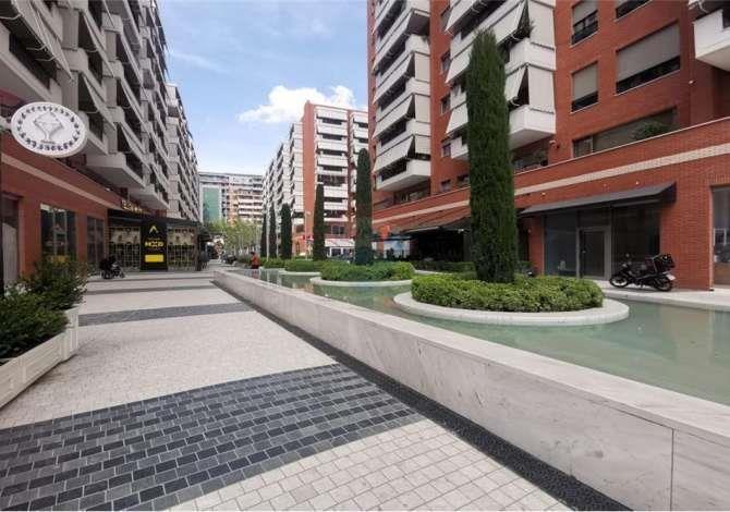 Tirane, jepet me qera lokal , 90 m² 2.000 € 