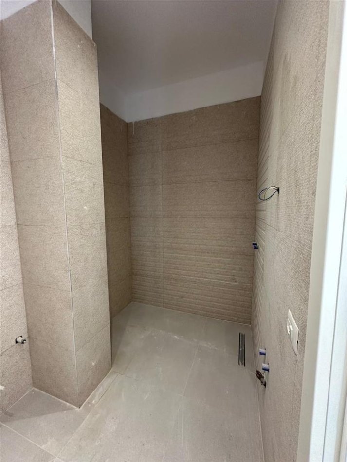 Tirane, shitet 1+1 Kati 1, 54 m² 89.000 € (Kopshti Zologjik)