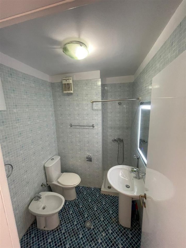 Tirane, shitet apartament 1+1+Ballkon Kati 7, 76 m² 147.000 € (Zogu i Zi)