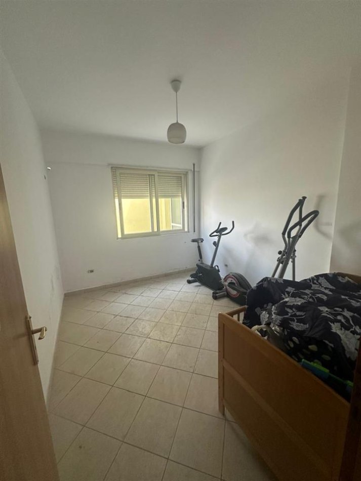 Tirane, shitet apartament 2+1 Kati 11, 117 m² 170.000 € (Rruga Kavajes)