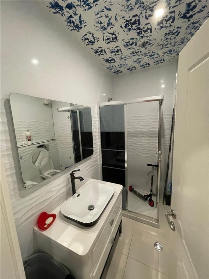 Tirane, shitet apartament 2+1 Kati 3, 115 m² 220.000 € (Liqeni Thate)