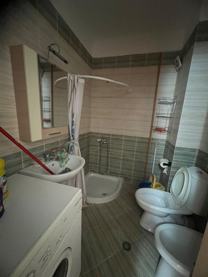 Tirane, shitet apartament 2+1 Kati 5, 90 m² 110.000 € (Rruga Muhamet Deliu)