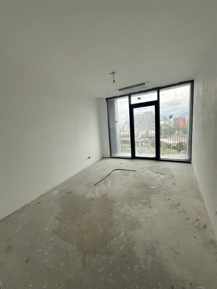 Tirane, shitet apartament 3+1 Kati 2, 187 m² 523.600 € (Lake View)