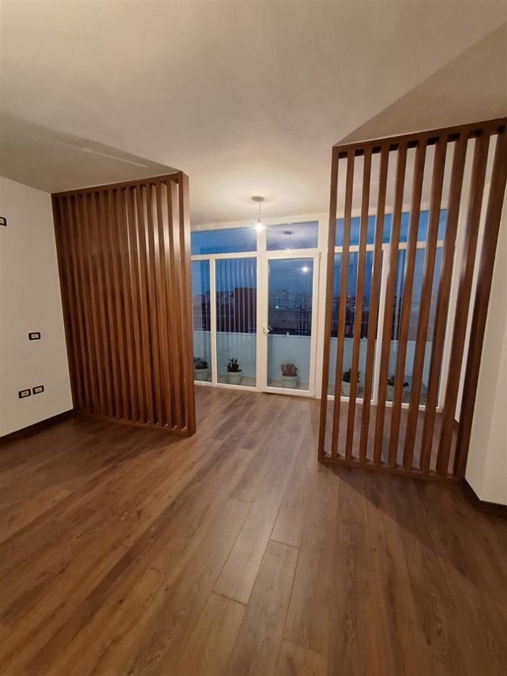 Tirane, shitet apartament 2+1+Ballkon Kati 5, 119 m² 159.000 € (Don Bosko)