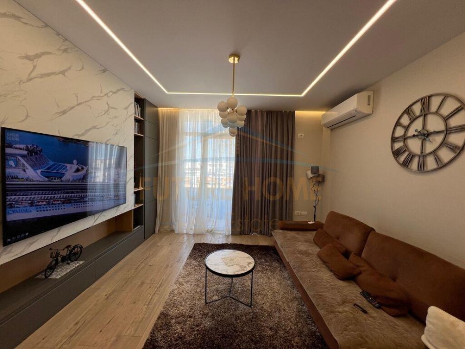 Durres, shitet apartament 2+1+Ballkon, Kati 9, 103 m² 120,000 € (Plazh,Durres)