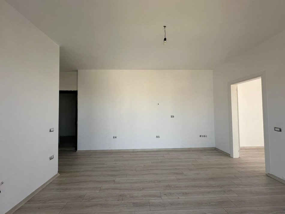 SHITET APARTAMENT 1+1 NE PLAZH DURRES