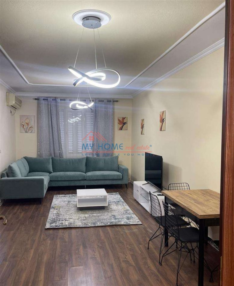 Tirane, shitet apartament 3+1 Kati 6, 