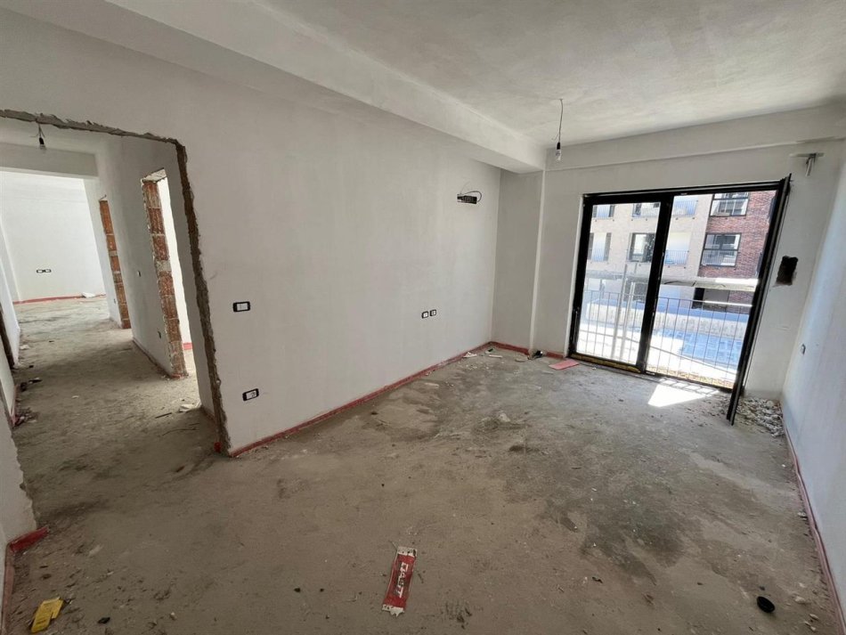 Tirane, shitet apartament 3+1 Kati 4, 155 m² 230.000 € (Kodra e Diellit)