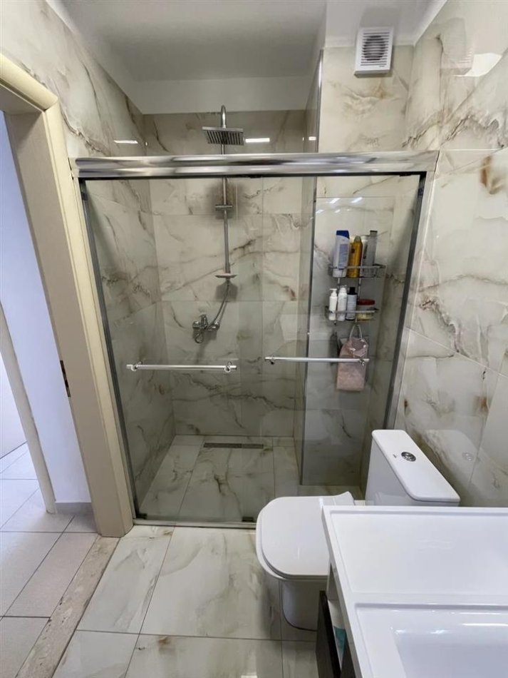 Durres, shitet apartament 3+1 Kati 8, 90 m² 110.000 € (Plazh, Durres)