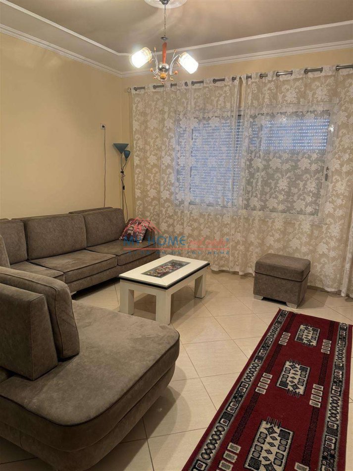 Tirane, shitet apartament 1+1 Kati 2, 89.000 € 
