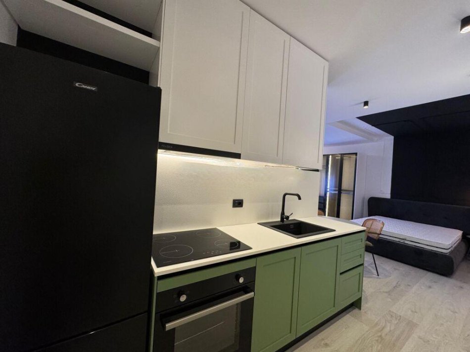 Tirane, shitet garsonier 1+1 Kati 2, 38 m² 115.000 € (Komuna Parisit)