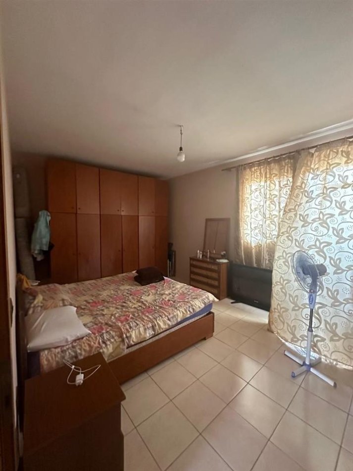 Tirane, shitet shtepi 2 Katshe Kati 2, 310 m² 248.000 € (Yzberisht)
